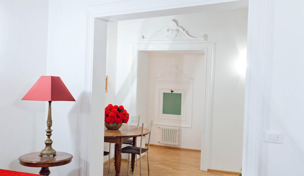 City Center Apartment روما الغرفة الصورة