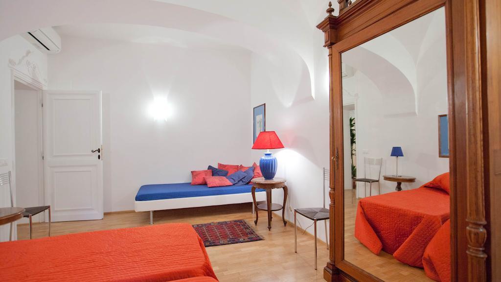 City Center Apartment روما الغرفة الصورة